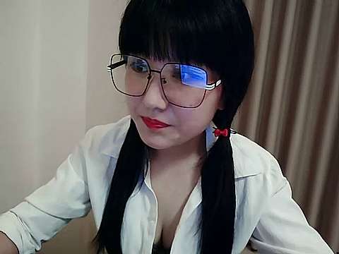 0508lvy naked stripping on cam for live sex video chat