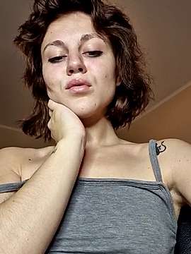 AnnitaMouse naked stripping on cam for live sex video chat