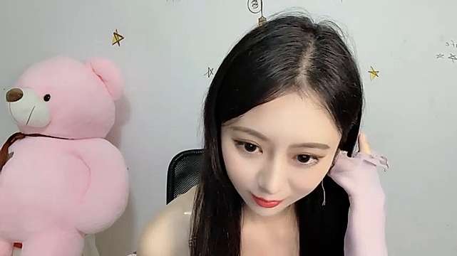CCutie naked stripping on cam for live sex video chat