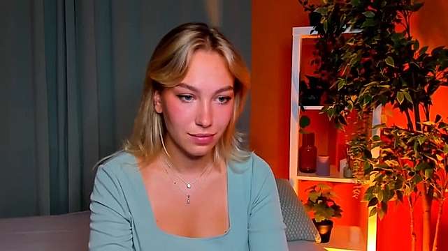DarsiHinata naked stripping on cam for live sex video chat