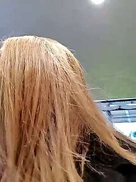 Ella_momy naked stripping on cam for live sex video chat
