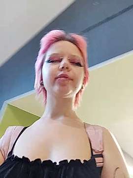 FondaSleppyy naked stripping on cam for live sex video chat