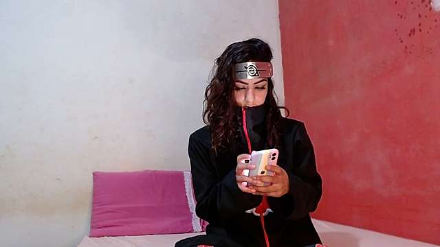 Gabrielli_d4 naked stripping on cam for live sex video chat