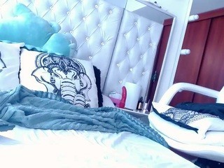 Holly-T nude Live Sex Chat