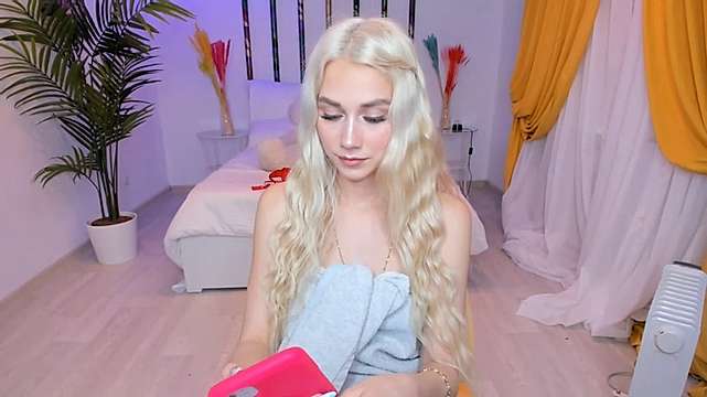Leila-moors naked stripping on cam for live sex video chat