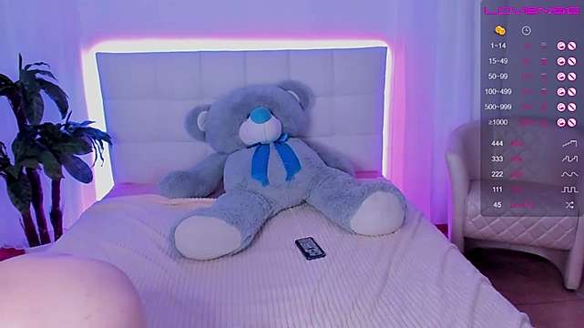 Mary_Blu naked stripping on cam for live sex video chat
