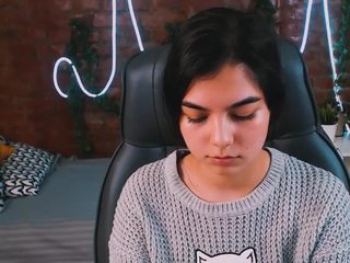 MissEmilia nude Live Sex Chat