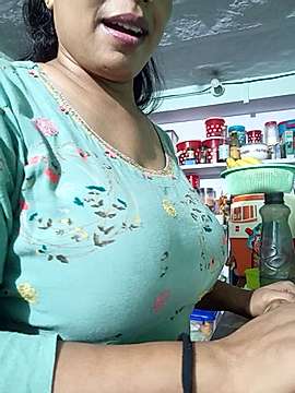 Nisha_candy naked stripping on cam for live sex video chat