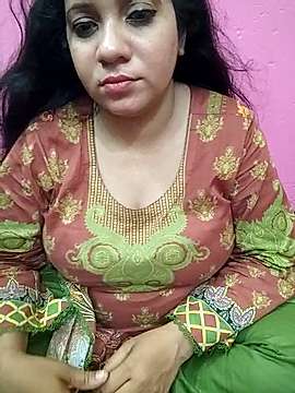Sadia150 naked stripping on cam for live sex video chat