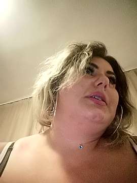SunshineBlueEyes naked stripping on cam for live sex video chat