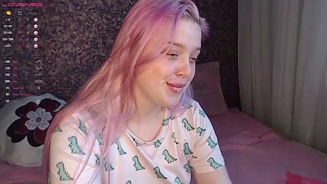 Alone_cutie naked stripping on cam for live sex video chat