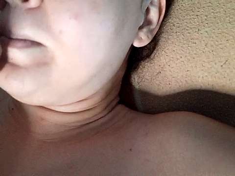 Branquinhasexy2 naked stripping on cam for live sex video chat