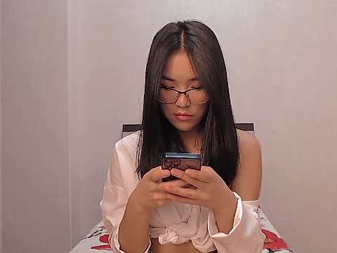 crush_1 naked stripping on cam for live sex video chat