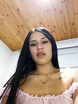 maca_rena1 naked stripping on cam for live sex video chat