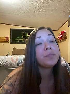 MilfSugaSuga naked stripping on cam for live sex video chat