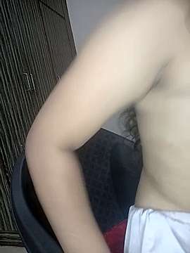 riyahotty123 naked stripping on cam for live sex video chat