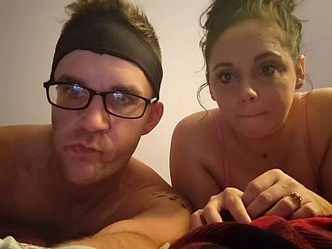 TheWife999 naked stripping on cam for live sex video chat