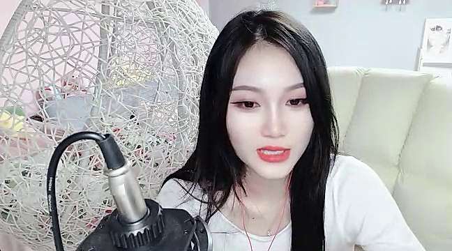 xiao-yuer naked stripping on cam for live sex video chat