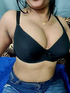boldbunny naked stripping on cam for live sex video chat