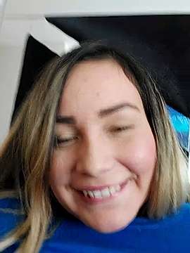 Horny-Wet naked stripping on cam for live sex video chat