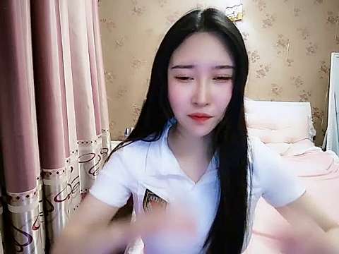 xiaohuatongxue naked stripping on cam for live sex video chat