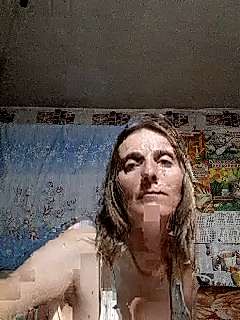 Zeathaie naked stripping on cam for live sex video chat