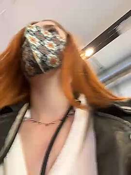 Eevee-lyn naked stripping on cam for live sex video chat