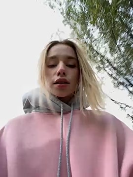 SSSATIVAA naked stripping on cam for live sex video chat