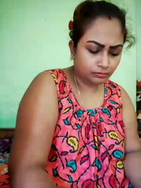 Indian-queen naked stripping on cam for live sex video chat