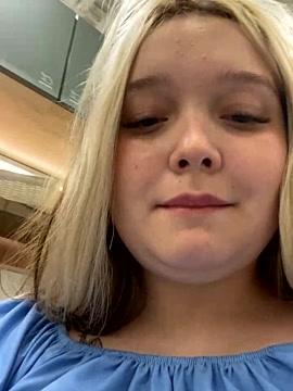 SofiaAdams naked stripping on cam for live sex video chat