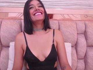 Biana-Prada nude Live Sex Chat