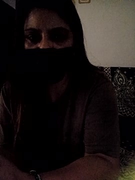 Jacqueline30 naked stripping on cam for live sex video chat