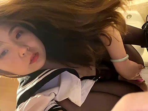 Lovely-520 naked stripping on cam for live sex video chat