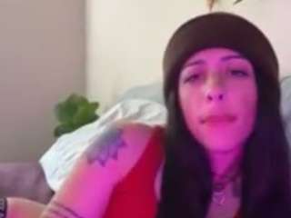 Michelle-Mami nude Live Sex Chat