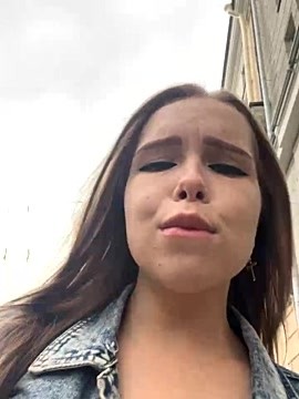 Murrrgirl naked stripping on cam for live sex video chat