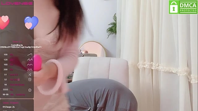 Nannnah_ naked stripping on cam for live sex video chat
