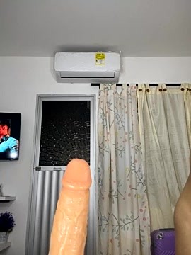 Rosie__3 naked stripping on cam for live sex video chat