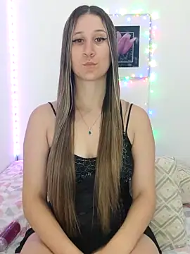 DocinhoQueen naked stripping on cam for live sex video chat