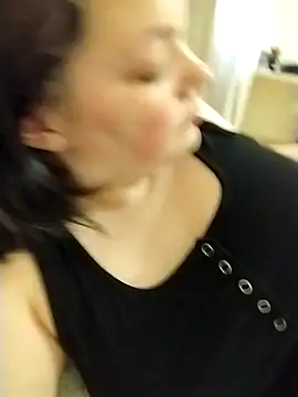 MolligerSuccubus naked stripping on cam for live sex video chat