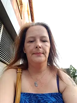 saharaheiss naked stripping on cam for live sex video chat