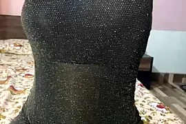 Wildbitchfucks naked stripping on cam for live sex video chat
