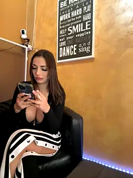RebecaCrox naked stripping on cam for live sex video chat