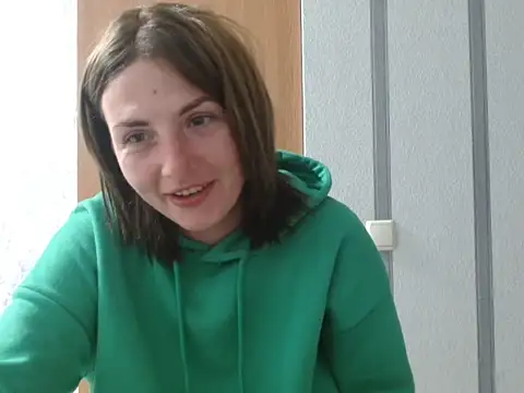 VioletSmit naked stripping on cam for live sex video chat