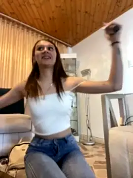 Alisonn_parker1 naked stripping on cam for live sex video chat