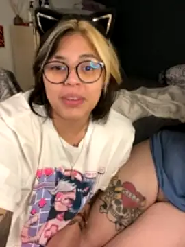 miacanela_xo naked stripping on cam for live sex video chat