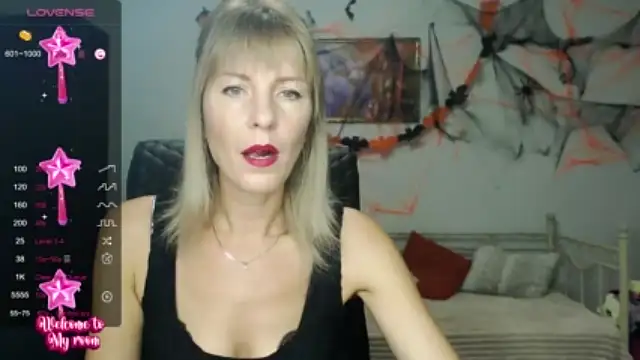 Anita_Tayson naked stripping on cam for live sex video chat