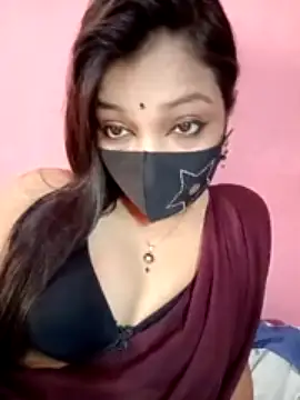 Aroti- naked strip on cam for live sex video chat