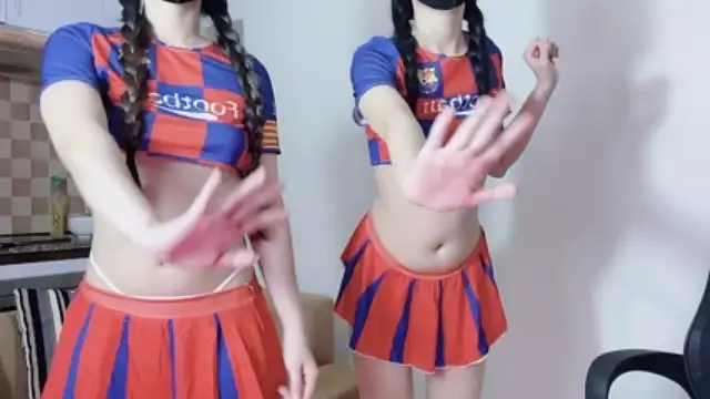 Chief-Girls naked strip on cam for live sex video chat