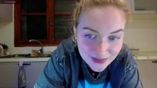 Goldloeckchen159 naked strip on cam for live sex video chat