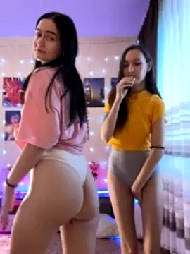 Heart_Ass naked strip on cam for live sex video chat